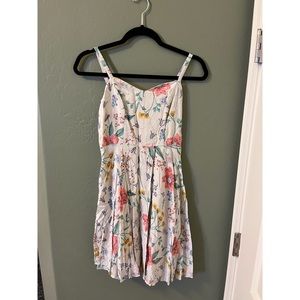 🌟 Old Navy White & Colorful Spring Floral Dress Size Small Petite